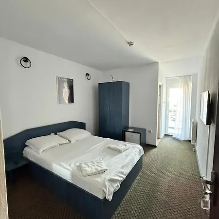 Hotel Grey 3*
