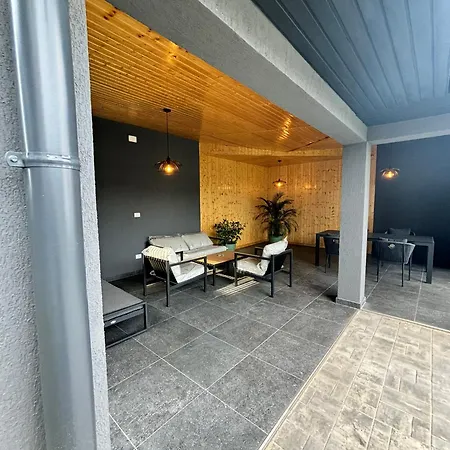 Grey Hotel 3*