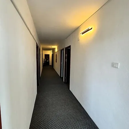 Grey Hotel 3*